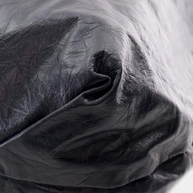 Pre Owned Balenciaga Black Medium Calfskin Crush Tote