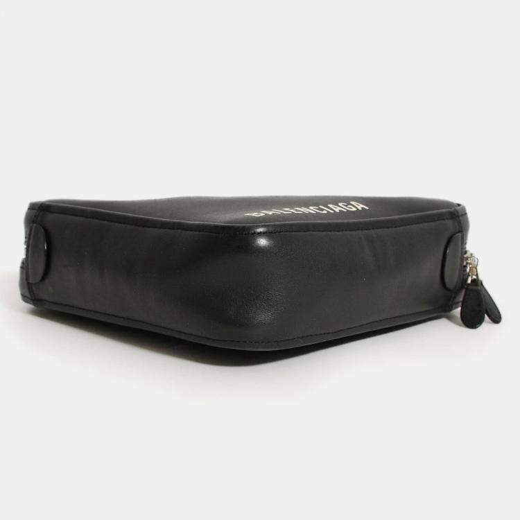 Pre Owned Balenciaga Black Leather Logo Triangle Top Handle Bag with Strap