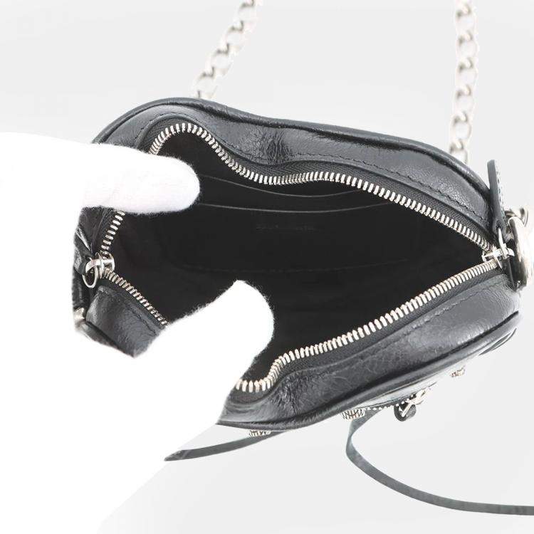 Pre Owned Balenciaga Lucagol Heart Chain shoulder Bag Black Leather