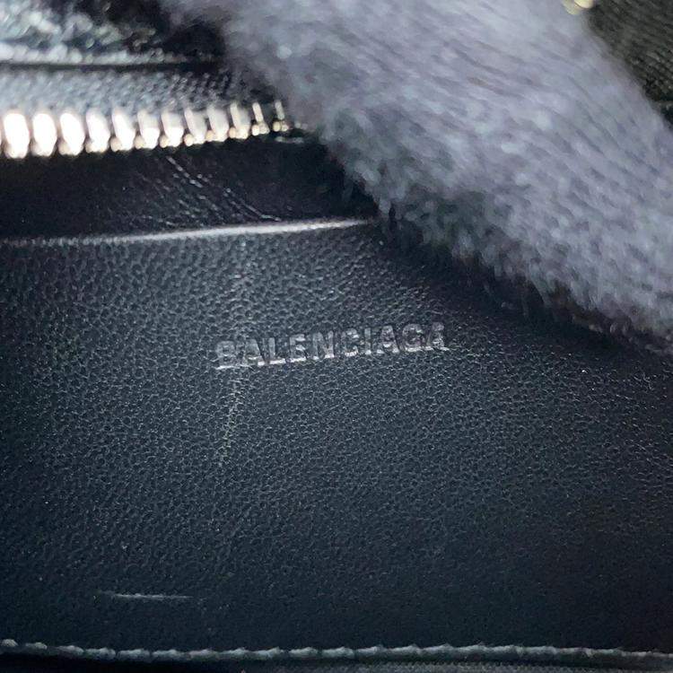 Pre Owned Balenciaga Lucagol Heart Chain shoulder Bag Black Leather