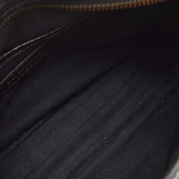 Pre Owned حقيبة كروس بالنسياغا كلاسيك سيتي نانو جلد أسود بطباعة الجرافيتي