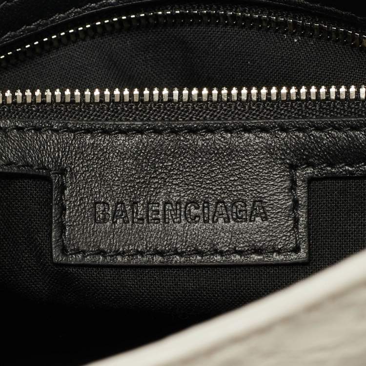 Pre Owned Balenciaga Neo Cagole City XS Off White Crackled Leather Bag