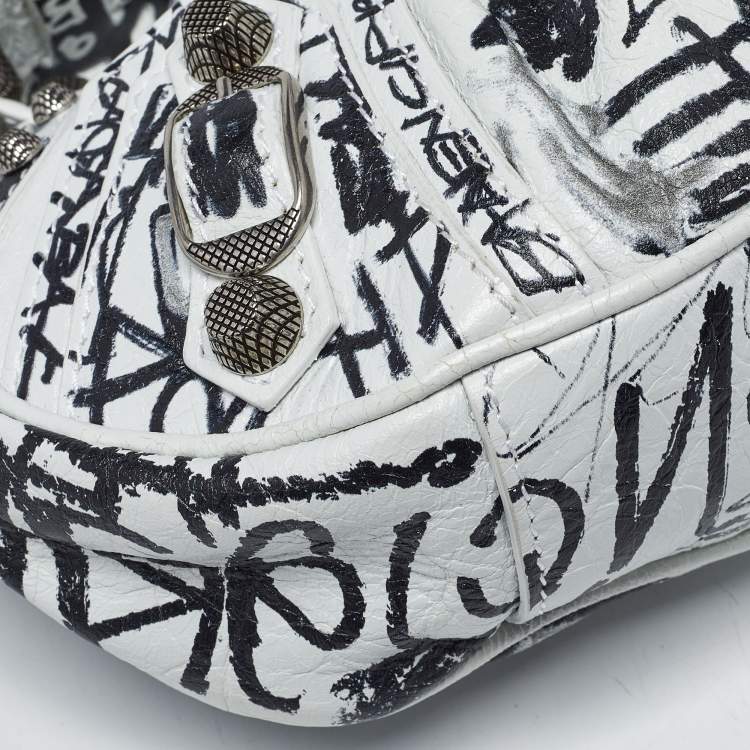 Pre Owned Balenciaga Graffiti Le Cagole XS White Leather Shoulder Bag