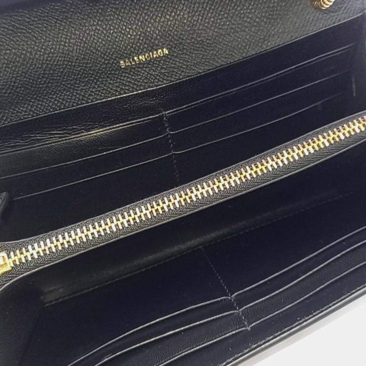 Pre Owned Balenciaga Black Leather Crossbody Bag (581166)