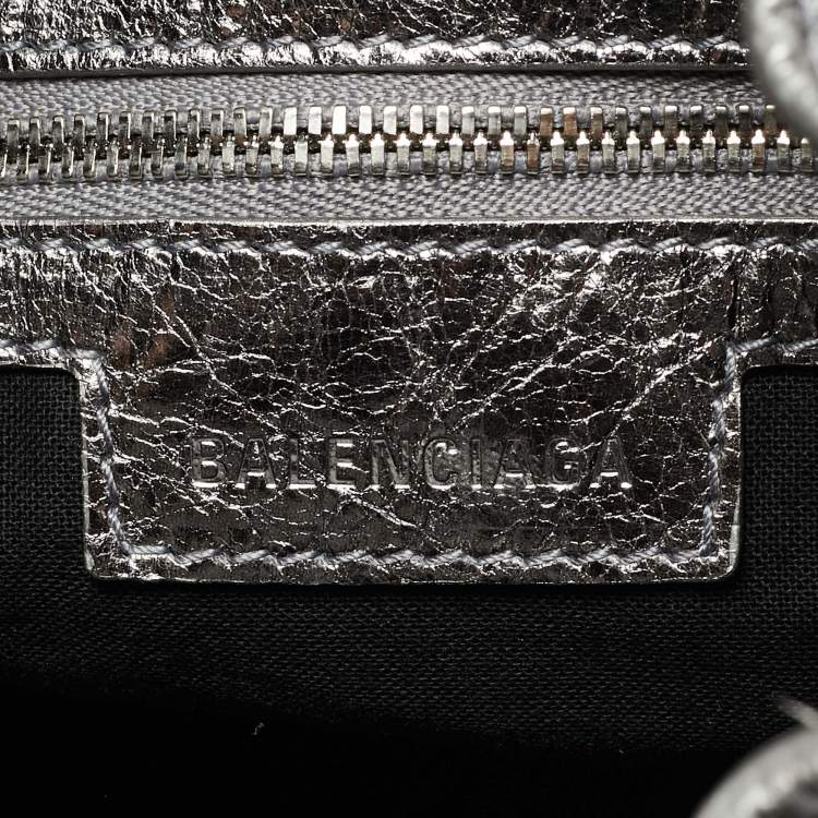 Pre Owned Balenciaga Le Cagole XS Silver Leather Bucket Bag