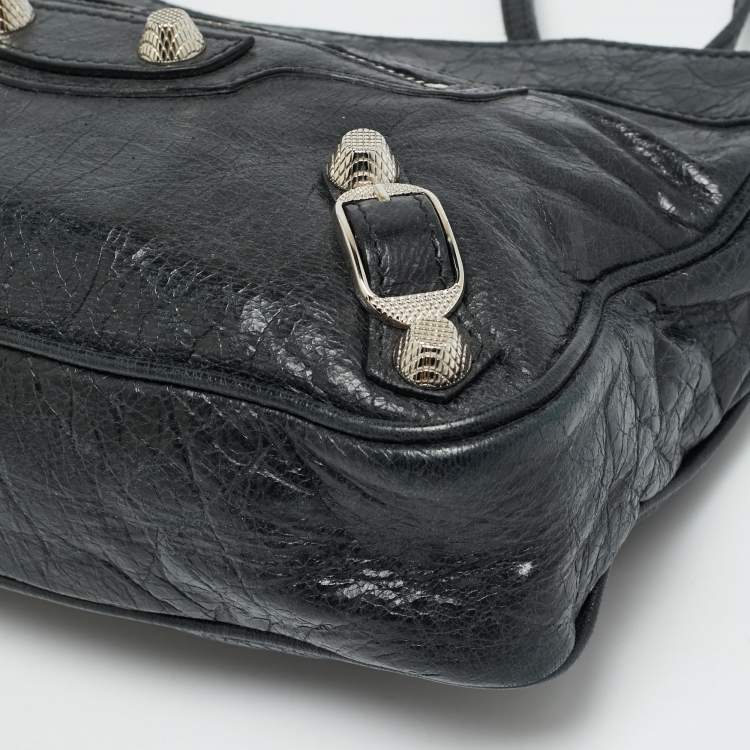 Pre Owned Balenciaga Classic Hip Black Leather Crossbody Bag