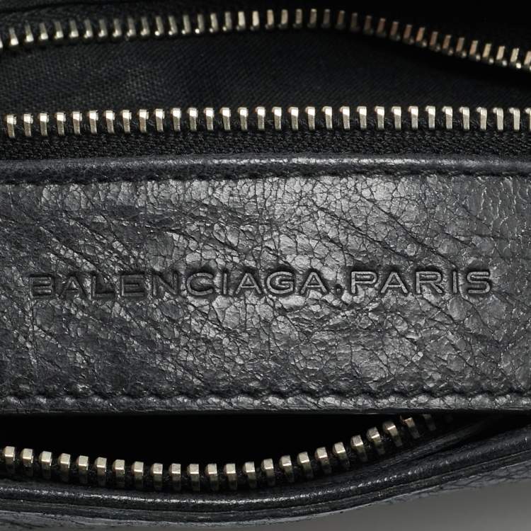 Pre Owned Balenciaga Classic Hip Black Leather Crossbody Bag