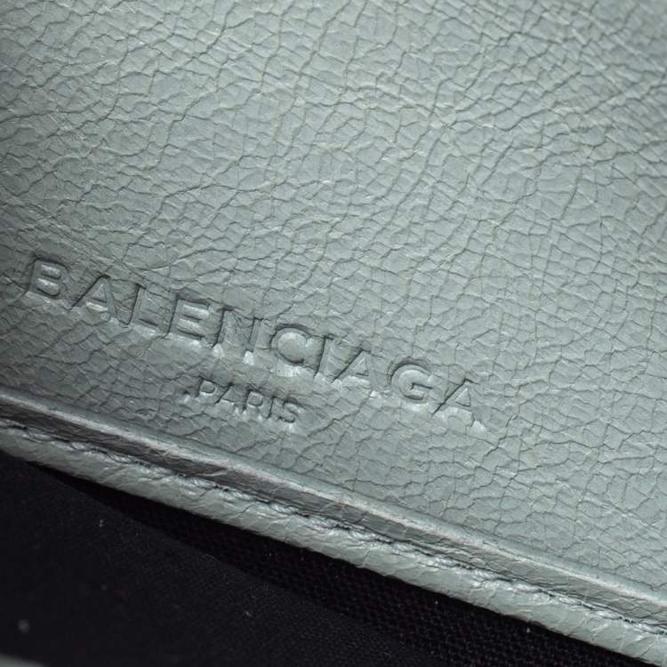 مملوكة مسبقًا Balenciaga Vert D'eau Leather City Zip Around Wallet