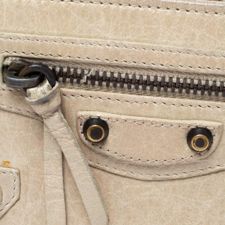 Pre Owned Balenciaga Beige Oryx Leather Compact Wallet