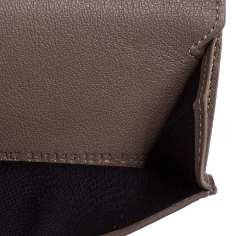 مملوكة مسبقًا Balenciaga Dark Beige Leather Mini Papier Wallet