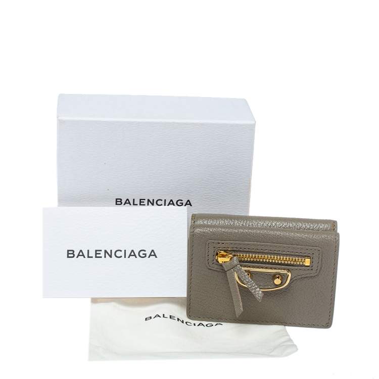 مملوكة مسبقًا Balenciaga Gris Taupe Leather Mini Metallic Edge Wallet