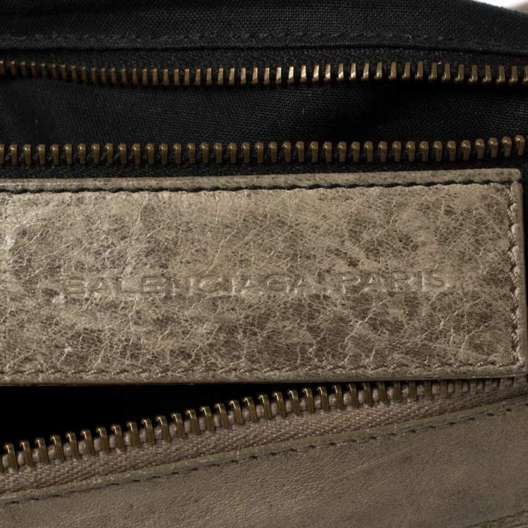 مملوكة مسبقًا Balenciaga Dolma Leather RH Twiggy Satchel