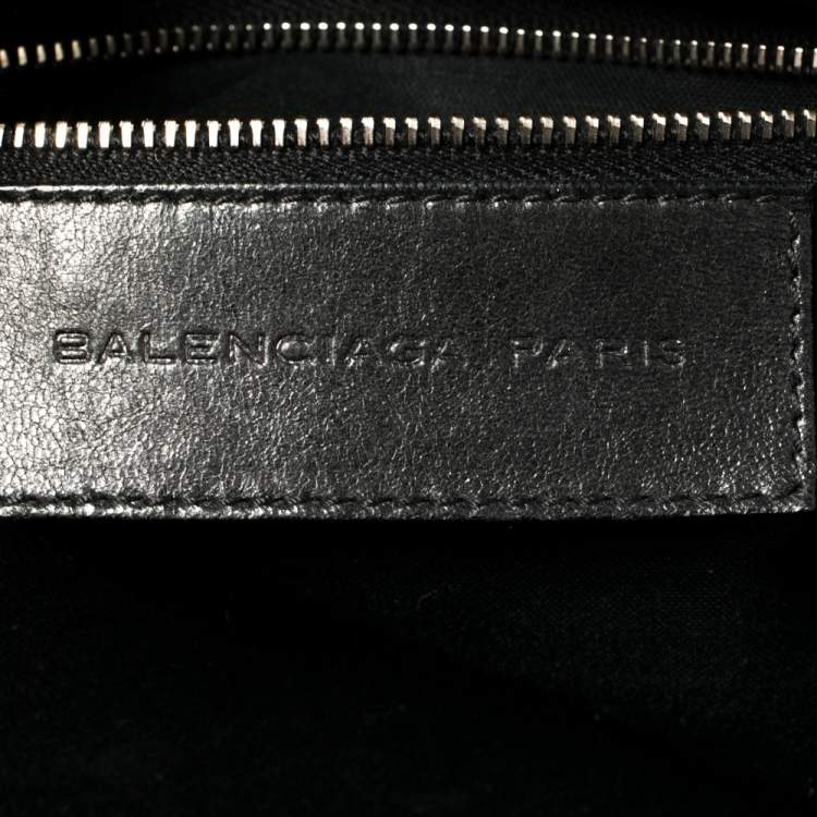 Pre Owned Balenciaga Black Matelassé Leather RH MM Bag