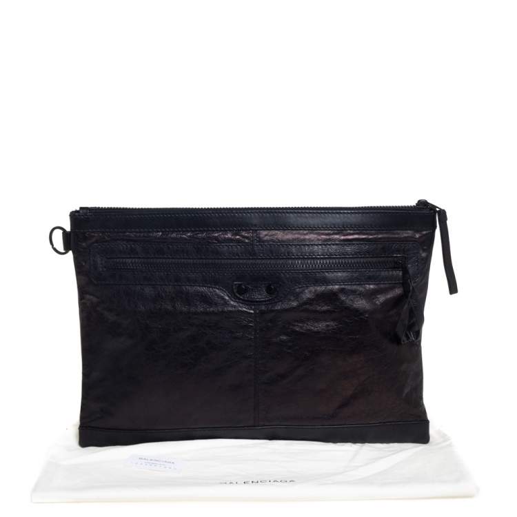Pre Owned Balenciaga Black Leather Classic City Pouch
