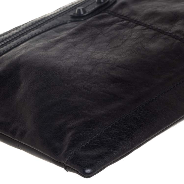 Pre Owned Balenciaga Black Leather Classic City Pouch
