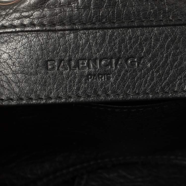 Pre Owned Balenciaga Black Soft Leather Papier Plate Bucket Bag