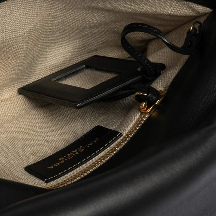 Pre Owned Balenciaga Black/Beige Leather and Python Flap Clutch