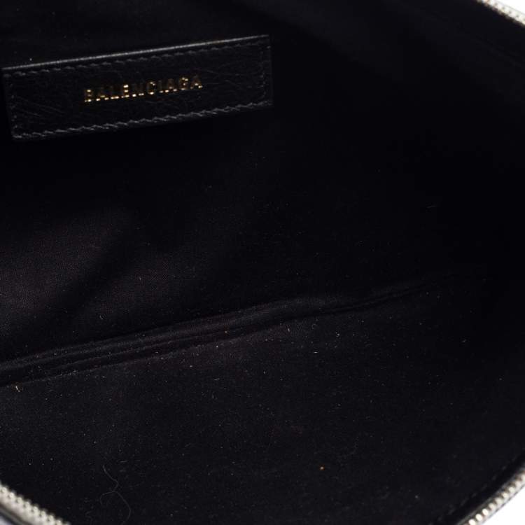 مملوكة مسبقًا Balenciaga Black Leather Clutch 