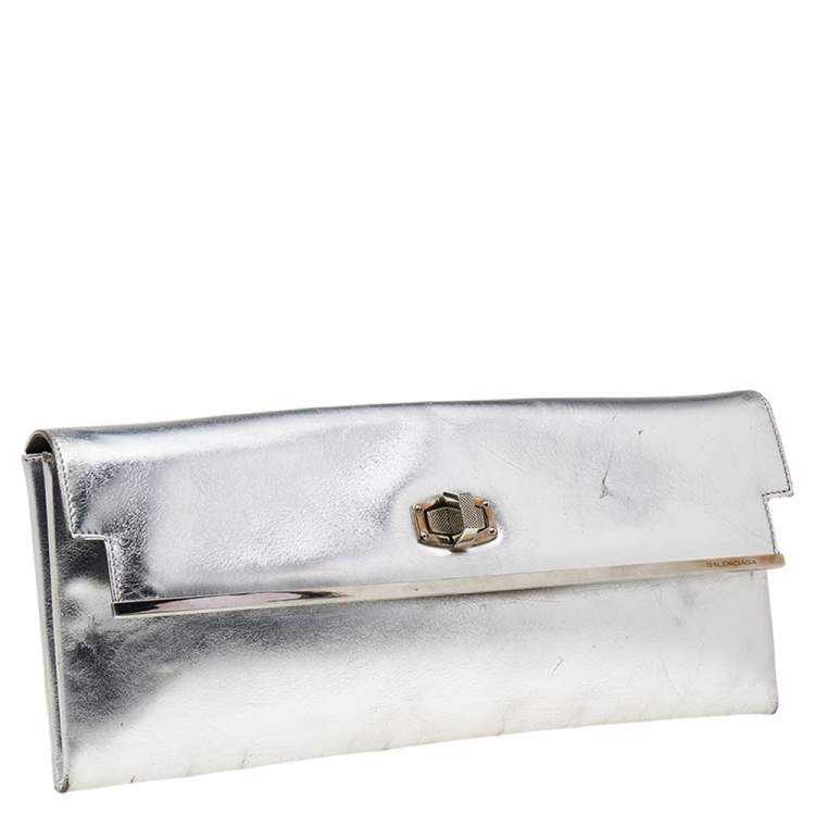 Pre Owned Balenciaga Metallic Silver Leather Turnlock Metal Flap Clutch