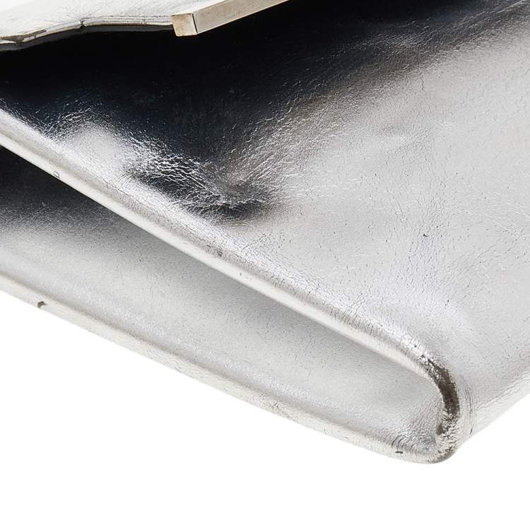 Pre Owned Balenciaga Metallic Silver Leather Turnlock Metal Flap Clutch