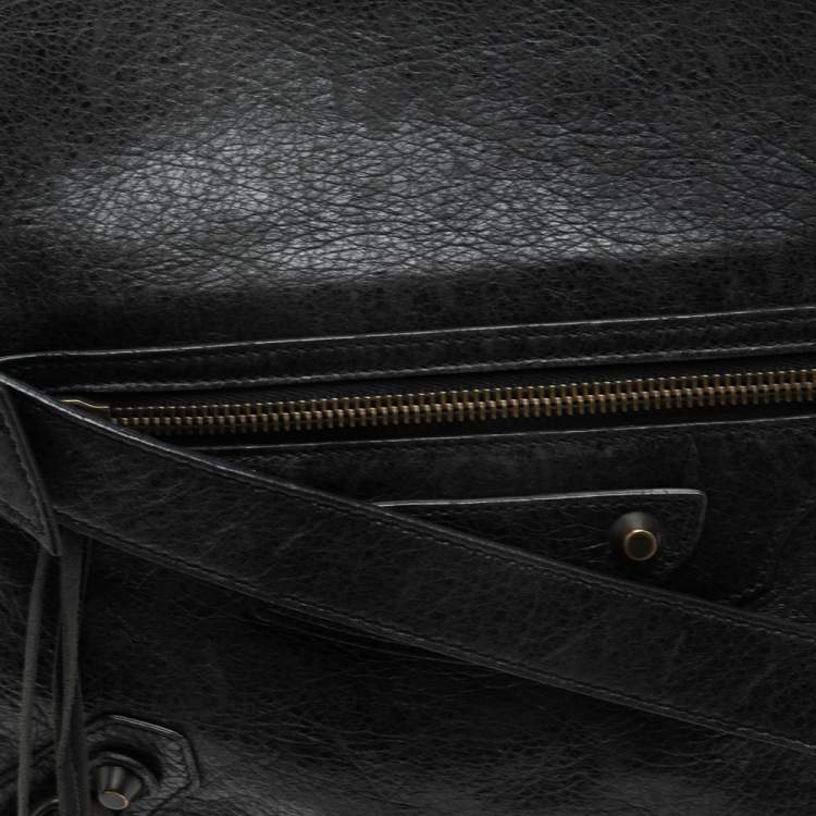 Pre Owned Balenciaga Black Leather Classic Arena Folk Messenger Bag