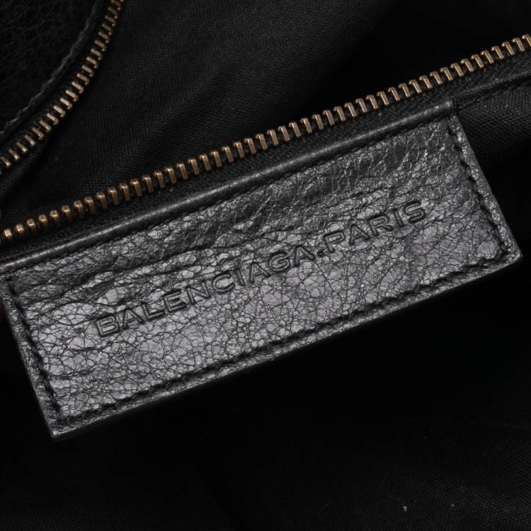 Pre Owned Balenciaga Black Leather Classic Arena Folk Messenger Bag