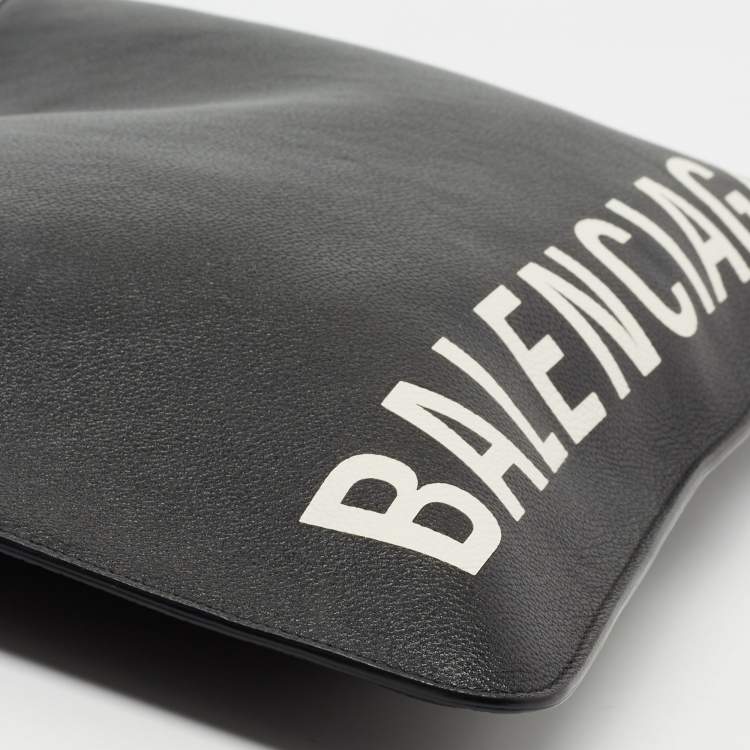 Pre Owned Balenciaga Black Leather Logo Pouch