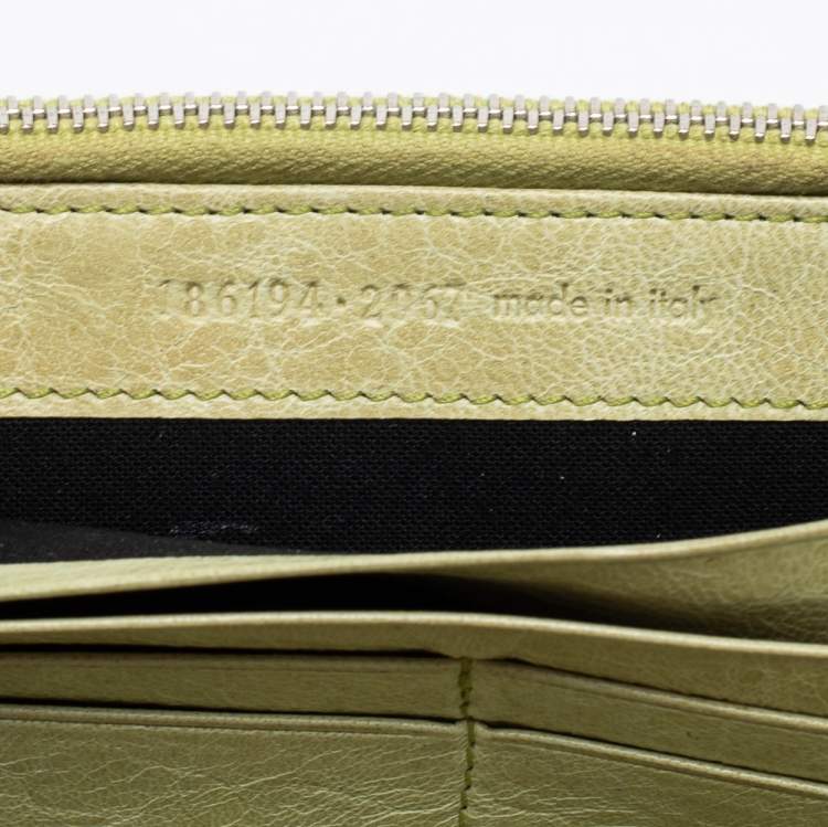 Pre Owned Balenciaga Apple Green Leather Giant 12 Silver Money Wallet