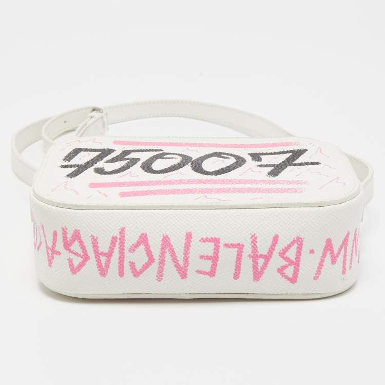 Pre Owned Balenciaga White Graffiti Leather Everyday Crossbody Bag