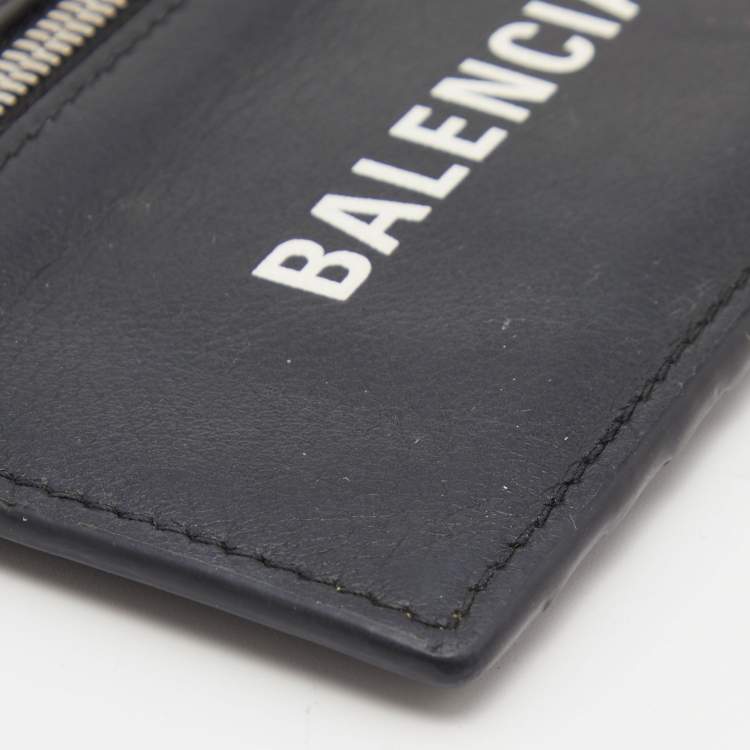 مملوكة مسبقًا Balenciaga Black Leather Zip Card Holder