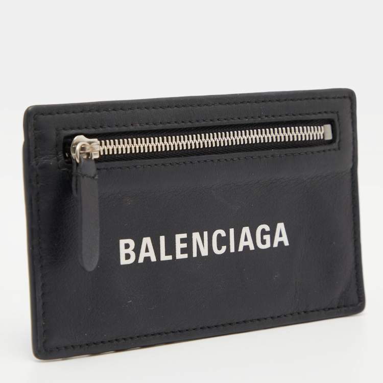 مملوكة مسبقًا Balenciaga Black Leather Zip Card Holder