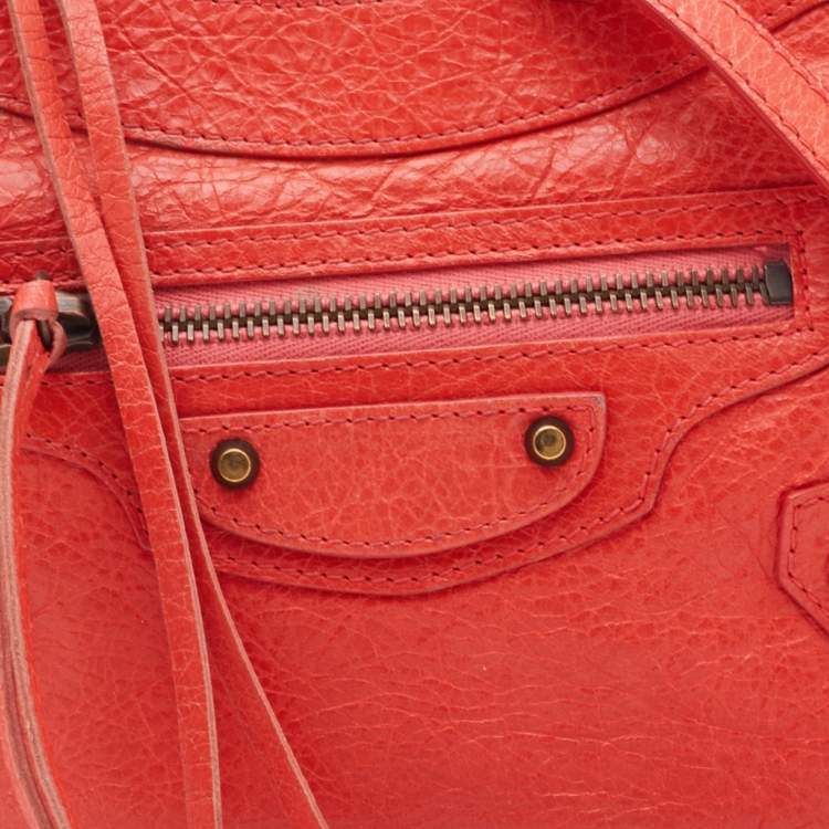 Pre Owned Balenciaga Rose Corail Leather Classic Hip Crossbody Bag