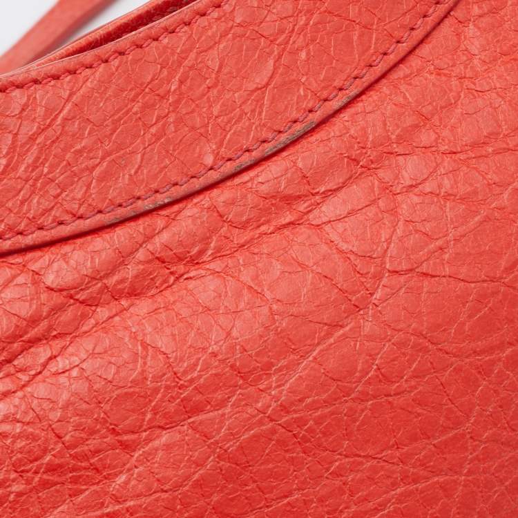 Pre Owned Balenciaga Rose Corail Leather Classic Hip Crossbody Bag