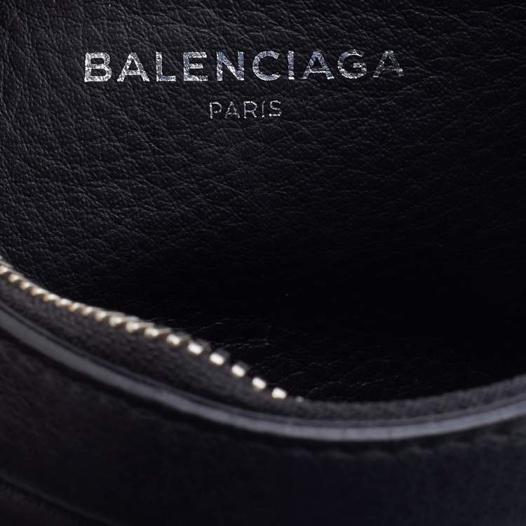 Pre Owned Balenciaga Black Leather Everyday Camera Bag