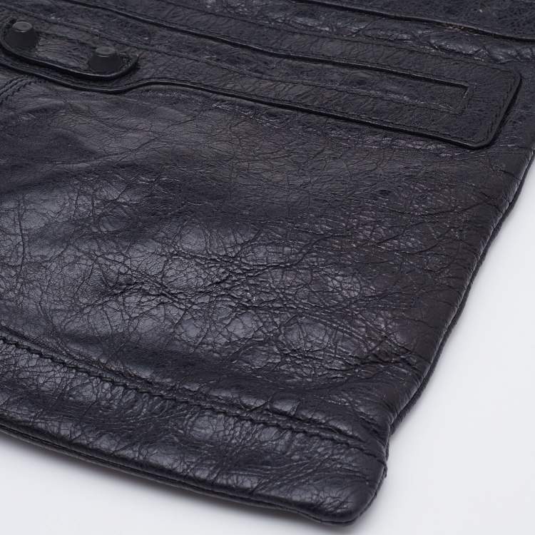 Pre Owned Balenciaga Black Leather Classic Hardware Slim Clutch