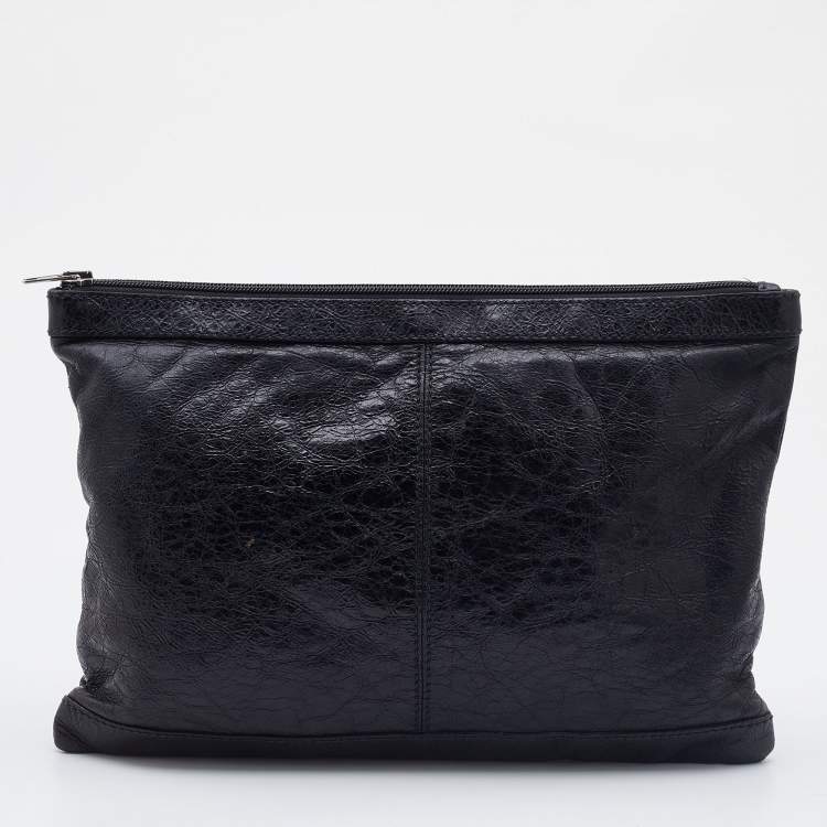 Pre Owned Balenciaga Black Leather Classic Hardware Slim Clutch