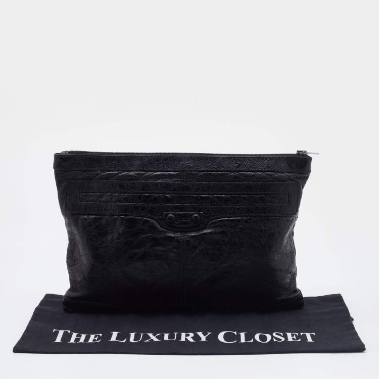 Pre Owned Balenciaga Black Leather Classic Hardware Slim Clutch
