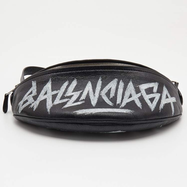 Pre Owned Balenciaga Black Leather Souvenir Belt Bag