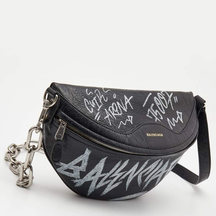 Pre Owned Balenciaga Black Leather Souvenir Belt Bag