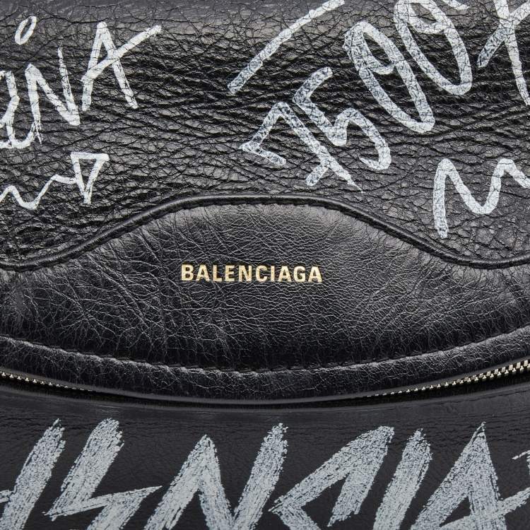 Pre Owned Balenciaga Black Leather Souvenir Belt Bag