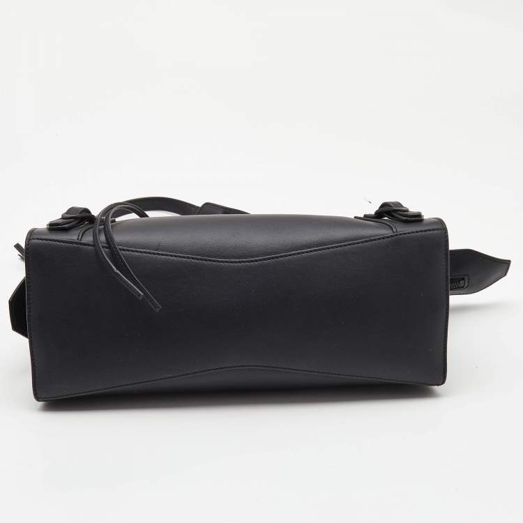 Pre Owned Balenciaga Black Leather Small Neo Classic Tote