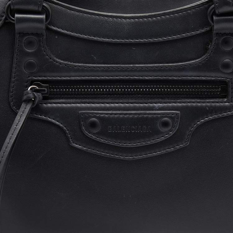 Pre Owned Balenciaga Black Leather Small Neo Classic Tote