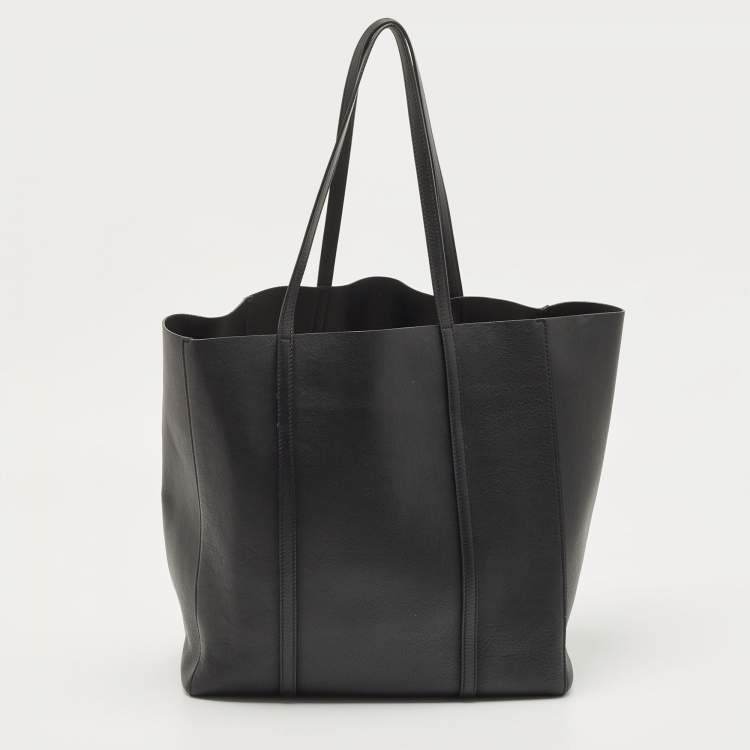 Pre Owned Balenciaga Black Leather Everyday Shopper Tote