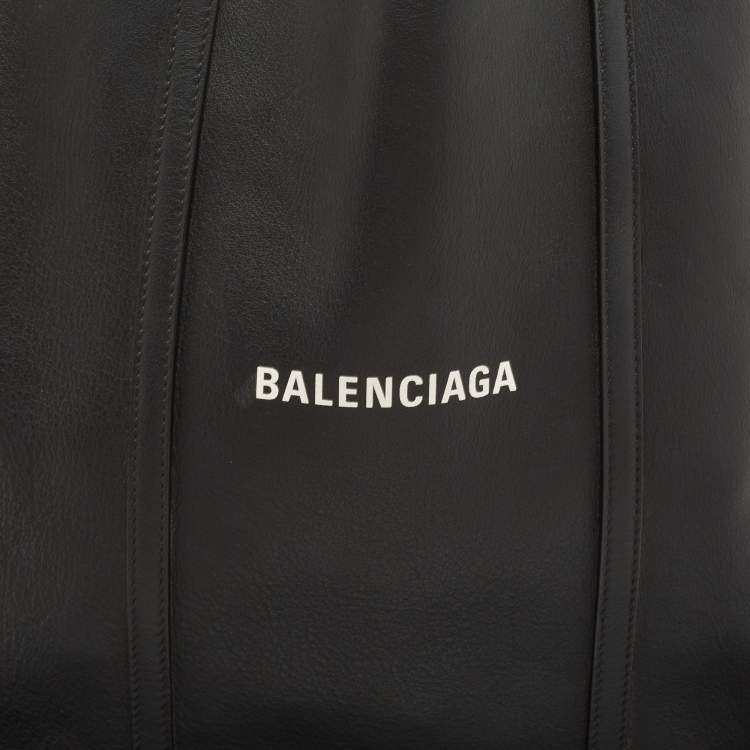 Pre Owned Balenciaga Black Leather Everyday Shopper Tote