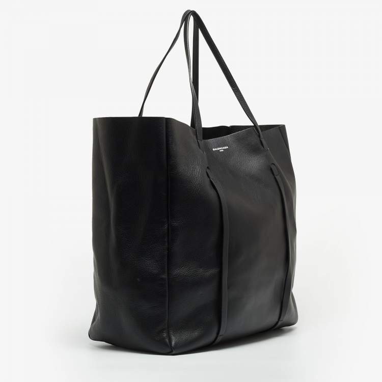 Pre Owned Balenciaga Black Leather Everyday Shopper Tote