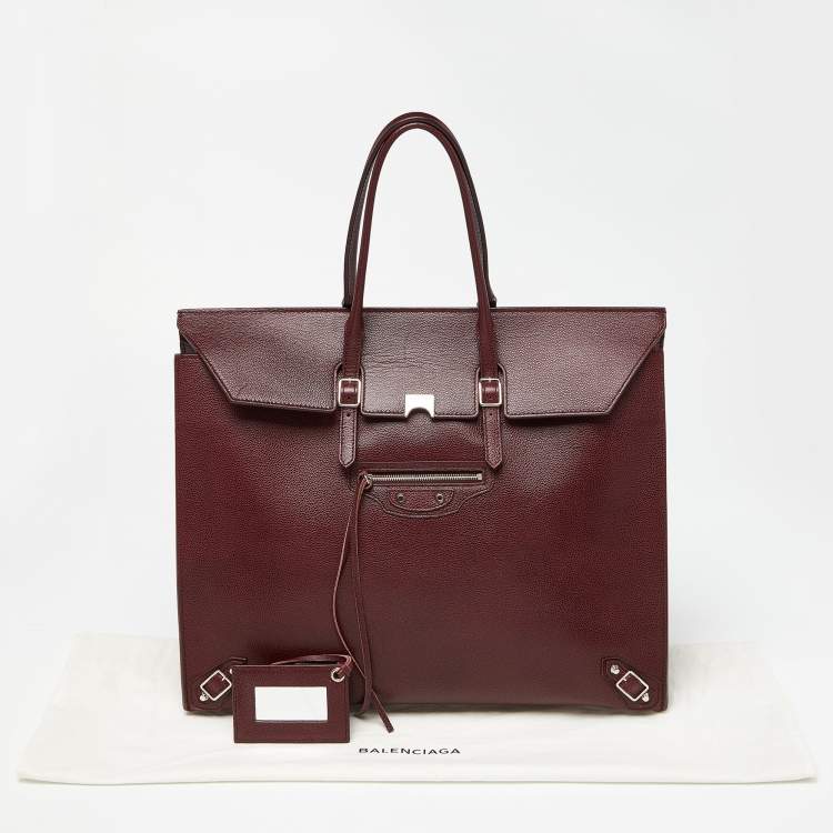 مملوكة مسبقًا Balenciaga Burgundy Leather Papier Flap Tote