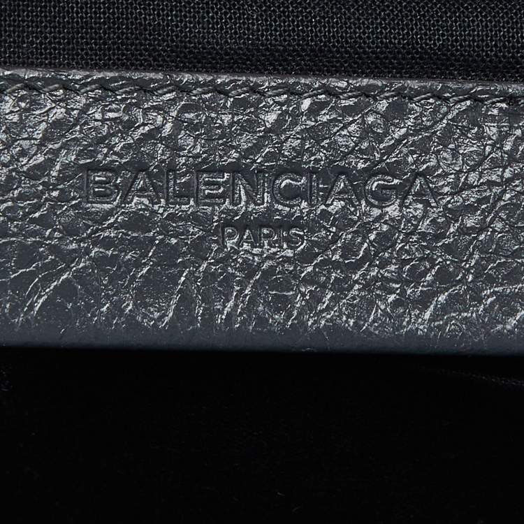 Pre Owned Balenciaga Grey Leather Classic Hardware Zip Pouch