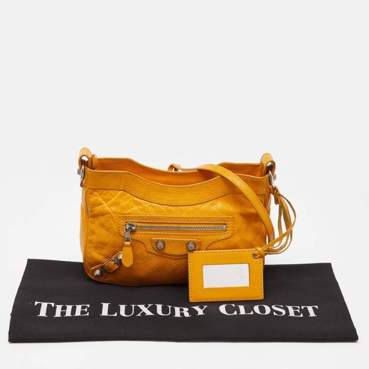 Pre Owned Balenciaga Cumin Leather Classic Hip Crossbody Bag