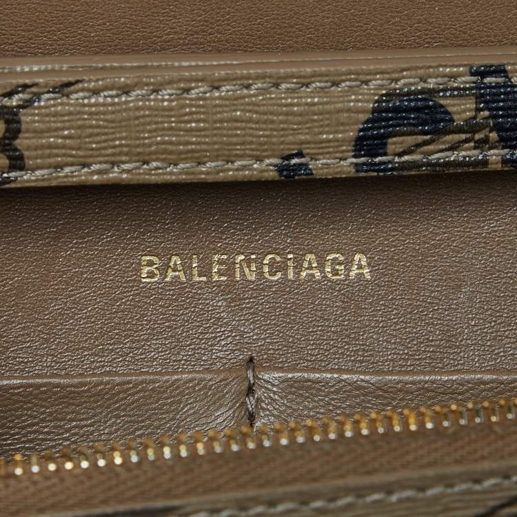 Pre Owned Balenciaga Beige/Black BB Monogram Leather XS Hourglass Bag