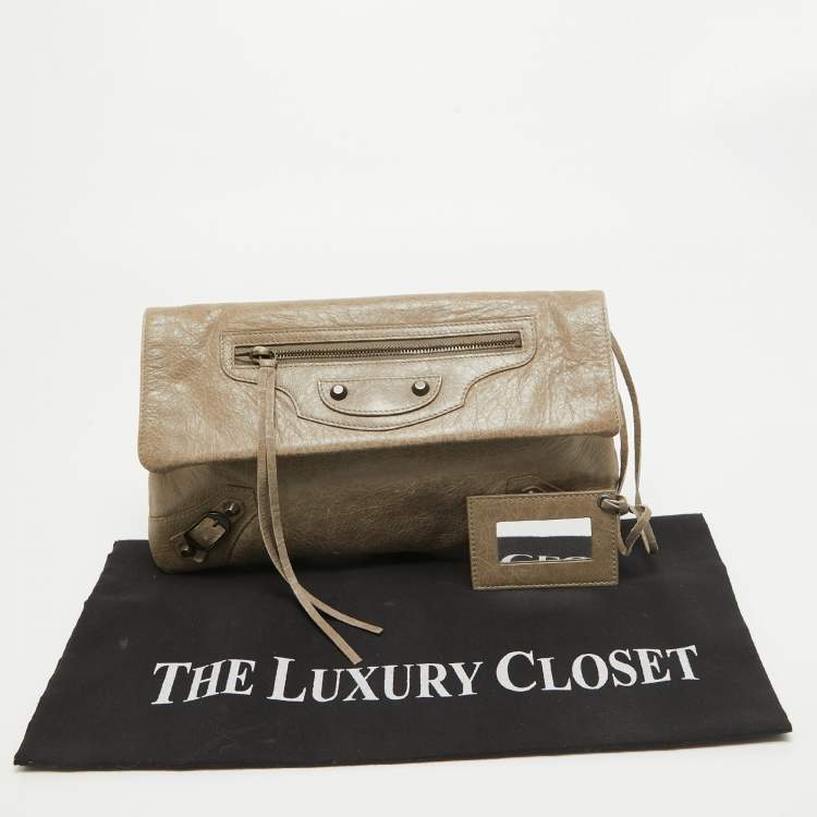 Pre Owned Balenciaga Beige Leather Classic Envelope Clutch